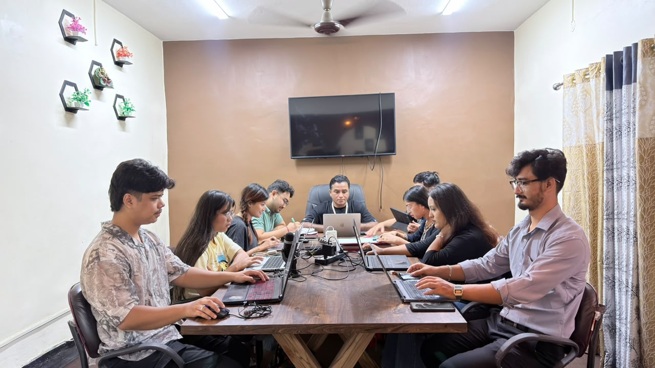 Code IT AppsWare team at work